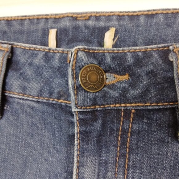 Blue Mountain | Med Wash Denim Straight Leg Jeans | Size 6 - Picture 2 of 6